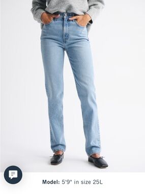 Abercrombie 90s slim straight ultra high rise jeans, size 32